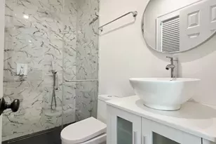 185 Wakeman Rd, Hampton Bays, NY 11946 - Photo 10