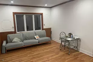 103 E St Marks Pl, Valley Stream, NY 11580 - Photo 2