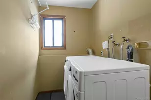 10 Skinner Ct, Tomkins Cove, NY 10986 - Photo 34