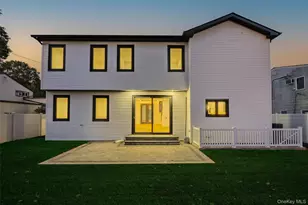 182 Friends Ln, Westbury, NY 11590 - Photo 44