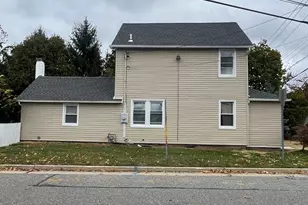 201 Hallock Ave, Port Jefferson Station, NY 11776 - Photo 2