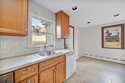 249 Aka 247 Roberts Avenue, Yonkers, NY 10703 - Photo 12