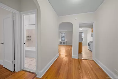 20 William Street #4G, Mount Vernon, NY 10552 - Photo 1