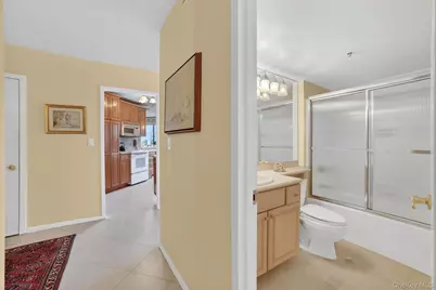 25 Rockledge Avenue #403, White Plains, NY 10601 - Photo 32