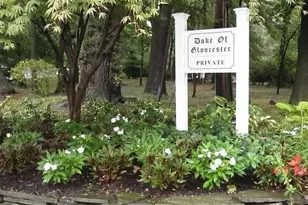 10 Duke of Gloucester, Manhasset, NY 11030 - Photo 16