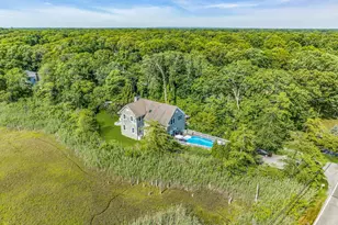 56 S Country Rd, Westhampton, NY 11977 - Photo 40