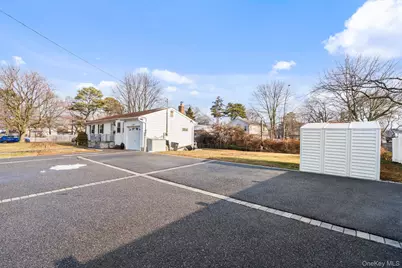 43 Nimitz Avenue, Brentwood, NY 11717 - Photo 4