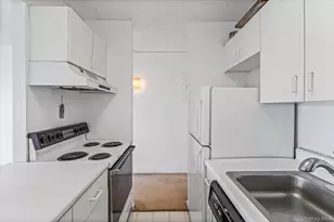 25-40 Shore Blvd, Astoria, NY 11102 - Photo 16