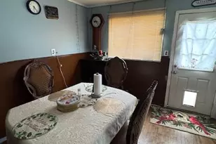 15 Foley Pl, Huntington Station, NY 11746 - Photo 4