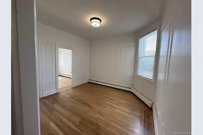 117 Plandome Road #2R, Manhasset, NY 11030 - Photo 8