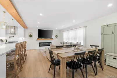 2180 Feuereisen Avenue, Ronkonkoma, NY 11779 - Photo 6