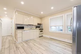 196 Willowood Dr, Wantagh, NY 11793 - Photo 2