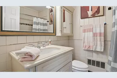 44 Oak Street, Westhampton Beach, NY 11978 - Photo 18