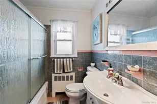 40 Belmont Blvd, Elmont, NY 11003 - Photo 12