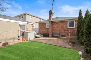 40 Belmont Blvd, Elmont, NY 11003 - Photo 22