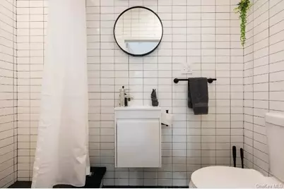 170 Beach 92, Far Rockaway, NY 11693 - Photo 8