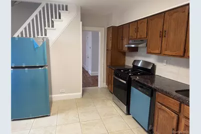 267 Schenck Avenue Apt# Right, Great Neck, NY 11021 - Photo 6