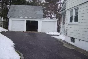 267 Schenck Ave, Great Neck, NY 11021 - Photo 8