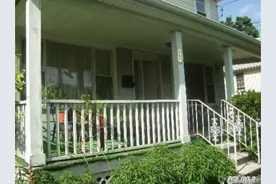 267 Schenck Avenue Apt# Right, Great Neck, NY 11021 - Photo 1