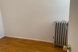 62 Middle Neck Rd, Great Neck, NY 11021 - Photo 4