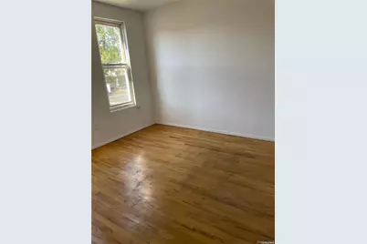 62 Middle Neck Road #2Rear, Great Neck, NY 11021 - Photo 8