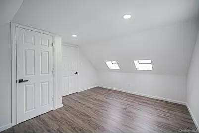 167 Silverleaf Lane, Islandia, NY 11749 - Photo 32