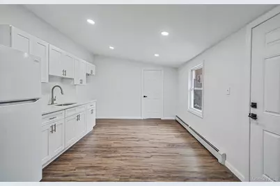 167 Silverleaf Lane, Islandia, NY 11749 - Photo 28