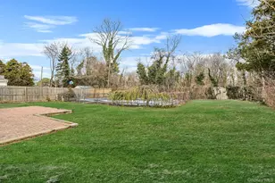 167 Silverleaf Ln, Islandia, NY 11749 - Photo 4