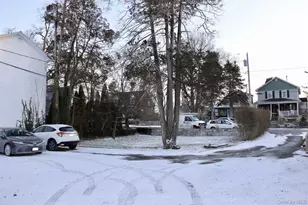 128 Catherine St, Beacon, NY 12508 - Photo 2