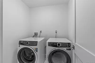 561 King Street, Port Chester, NY 10573 - Photo 26