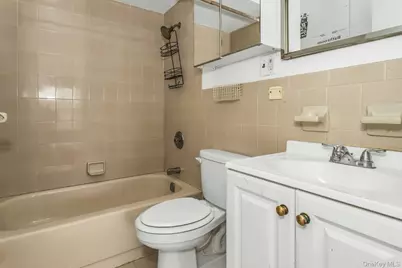 147-45 Barclay Avenue #5B, Flushing, NY 11355 - Photo 16