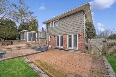 1123 Bernard Drive, Westbury, NY 11590 - Photo 40