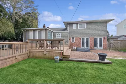 1123 Bernard Drive, Westbury, NY 11590 - Photo 42
