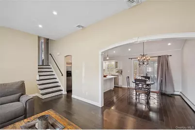 1123 Bernard Drive, Westbury, NY 11590 - Photo 26