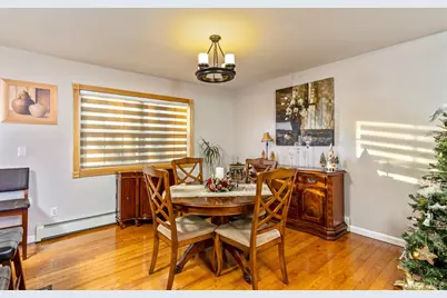 25 Fordham Place, Bay Shore, NY 11706 - Photo 8