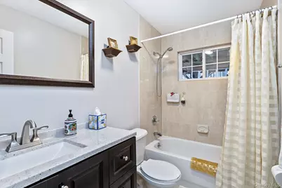 25 Fordham Place, Bay Shore, NY 11706 - Photo 22