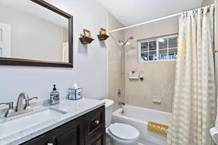 25 Fordham Pl, Bay Shore, NY 11706 - Photo 22