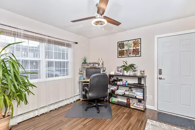 25 Fordham Place, Bay Shore, NY 11706 - Photo 20