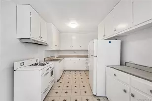 3530 Henry Hudson Pkwy, Bronx, NY 10463 - Photo 12