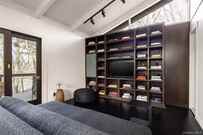 15 Lake View Court, Southampton, NY 11968 - Photo 4