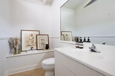 15 Lake View Court, Southampton, NY 11968 - Photo 8