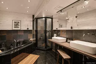 15 Lake View Ct, Southampton, NY 11968 - Photo 18