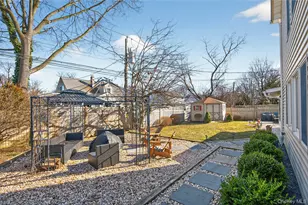 350 Pin Oak Ln, Westbury, NY 11590 - Photo 24