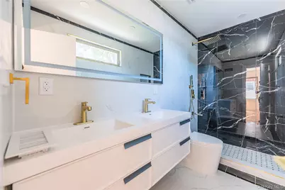 6431 138th Street, Flushing, NY 11367 - Photo 14