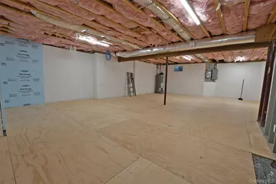 103 Silver Beech Lane, Calverton, NY 11933 - Photo 34