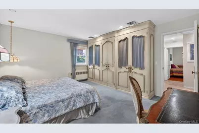 7 Carling Drive, New Hyde Park, NY 11040 - Photo 38