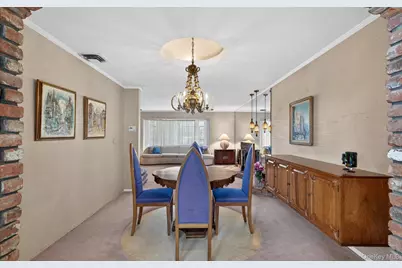 7 Carling Drive, New Hyde Park, NY 11040 - Photo 18