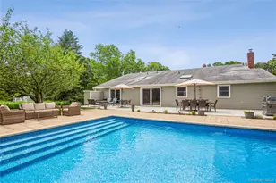 215 Northfield Ln, Southold, NY 11971 - Photo 2