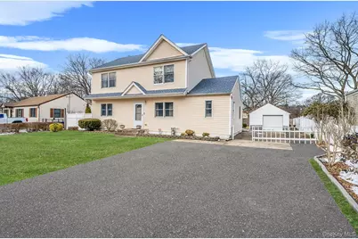 777 Johnson Avenue, Ronkonkoma, NY 11779 - Photo 4