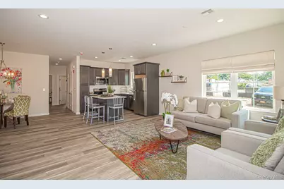 201 Ashley Court, North Babylon, NY 11703 - Photo 22